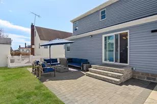 130 Lesoir Ave, Floral Park, NY 11001 - Photo 26
