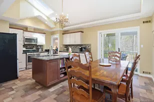 26 Meadow Ln, Chappaqua, NY 10514 - Photo 20