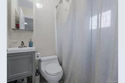 1423 209th Street, Bayside, NY 11360 - Photo 28
