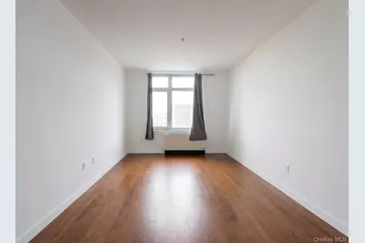 40-28 College Point Boulevard #805, Flushing, NY 11354 - Photo 8