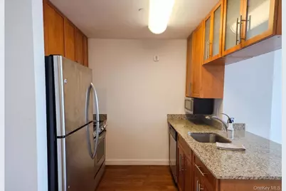 40-28 College Point Boulevard #805, Flushing, NY 11354 - Photo 2
