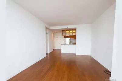 40-28 College Point Boulevard #805, Flushing, NY 11354 - Photo 6