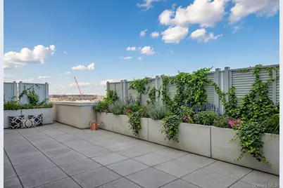 40-28 College Point Boulevard #805, Flushing, NY 11354 - Photo 4