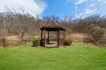 88 Farm Lake Crescent Road, Chappaqua, NY 10514 - Photo 20