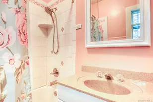 25 Maple Ave, Warwick, NY 10990 - Photo 16