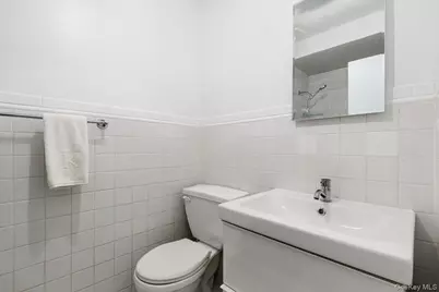 43 Winslow Road, White Plains, NY 10606 - Photo 14