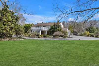 1 Somner Drive, Dix Hills, NY 11746 - Photo 4