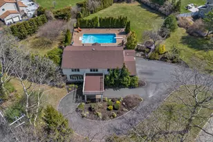 1 Somner Dr, Dix Hills, NY 11746 - Photo 38