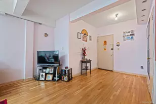 139-15 83rd Ave, Briarwood, NY 11435 - Photo 2