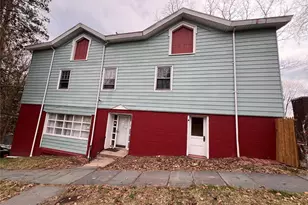 30 Garfield Pl, Poughkeepsie, NY 12601 - Photo 2