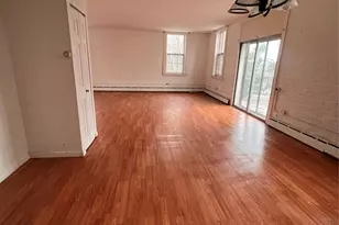 30 Garfield Pl, Poughkeepsie, NY 12601 - Photo 4