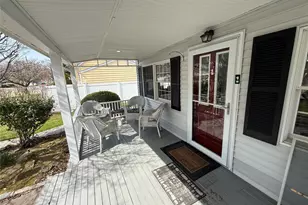 818 12th St, West Babylon, NY 11704 - Photo 4