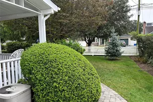 818 12th St, West Babylon, NY 11704 - Photo 10