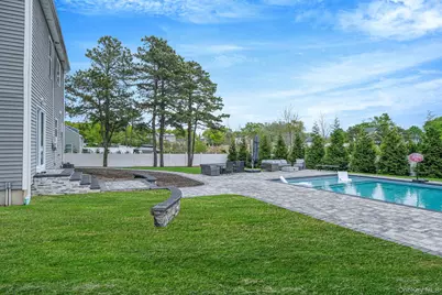 86 Country Road, Medford, NY 11763 - Photo 10