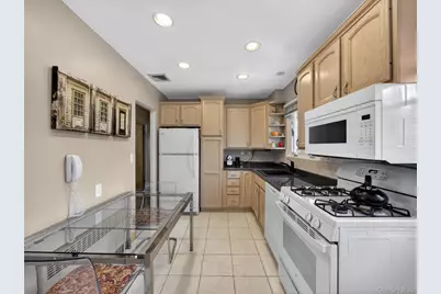 31 Sharon Drive, New City, NY 10956 - Photo 16