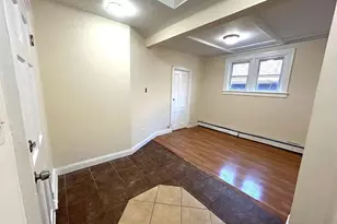 9 Grand St, Poughkeepsie, NY 12601 - Photo 2