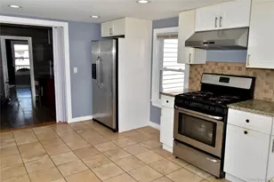 32 Pearl St, Patchogue, NY 11772 - Photo 20