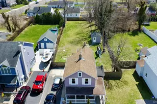 32 Pearl St, Patchogue, NY 11772 - Photo 14