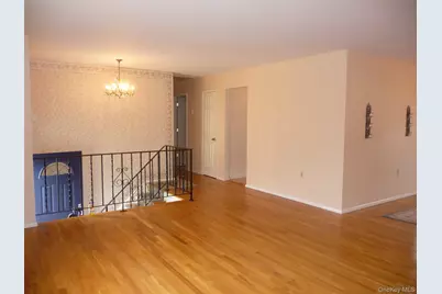 1 Weather Vane Way, Middletown, NY 10940 - Photo 8