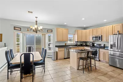 38 Sweetgum Lane, Miller Place, NY 11764 - Photo 18