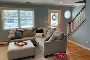 7 Tipton Dr W, Shirley, NY 11967 - Photo 4