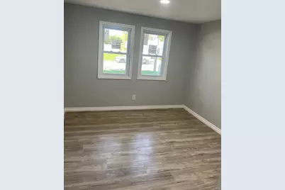 54 Ash Street, Central Islip, NY 11722 - Photo 8