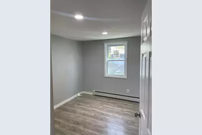 54 Ash Street, Central Islip, NY 11722 - Photo 6