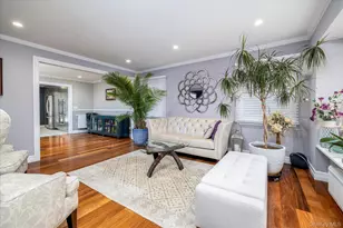 1053 Lydia Dr, Franklin Square, NY 11010 - Photo 4