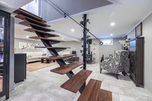 1053 Lydia Dr, Franklin Square, NY 11010 - Photo 24