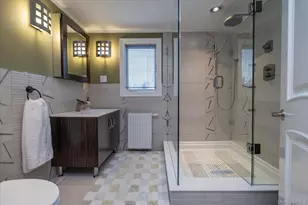 1053 Lydia Dr, Franklin Square, NY 11010 - Photo 20