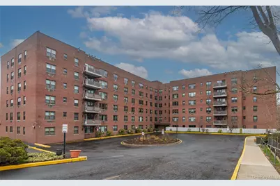 77 Carpenter Avenue #3B, Mount Kisco, NY 10549 - Photo 2