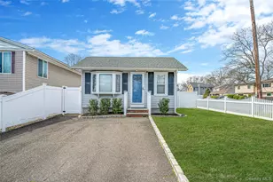 56 Bay Ave, Ronkonkoma, NY 11779 - Photo 2