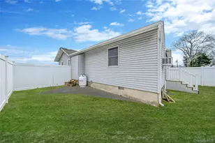 56 Bay Ave, Ronkonkoma, NY 11779 - Photo 30