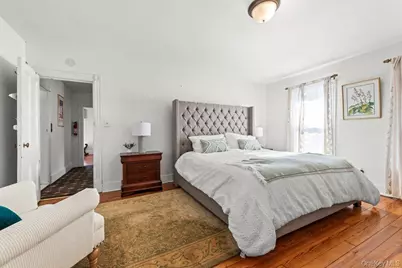 15 Bayside Avenue, Oyster Bay, NY 11771 - Photo 10