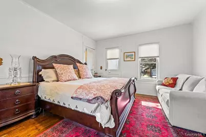 15 Bayside Avenue, Oyster Bay, NY 11771 - Photo 18