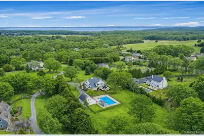 300 Private Road #8, Cutchogue, NY 11935 - Photo 2