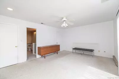 100 Daly Boulevard #2005, Oceanside, NY 11572 - Photo 24