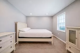 232 30th St, Lindenhurst, NY 11757 - Photo 8