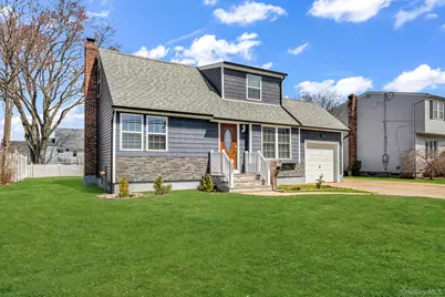 232 30th Street, Lindenhurst, NY 11757 - Photo 4