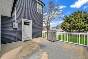 232 30th St, Lindenhurst, NY 11757 - Photo 34