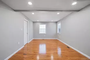 232 30th St, Lindenhurst, NY 11757 - Photo 10