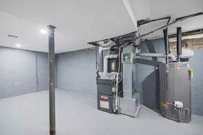 232 30th Street, Lindenhurst, NY 11757 - Photo 32