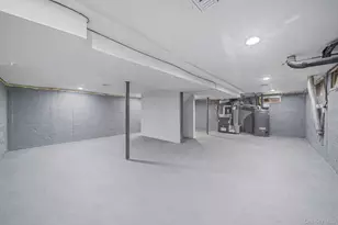 232 30th St, Lindenhurst, NY 11757 - Photo 30