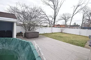 3 Windus Dr, Shirley, NY 11967 - Photo 32