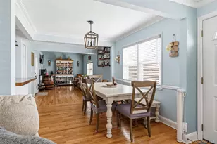 2450 Yorktown St, Oceanside, NY 11572 - Photo 6