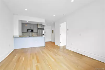 2343 31st Road #3B, Astoria, NY 11106 - Photo 8