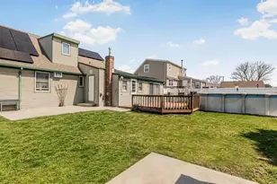 159 Montgomery Ave, Oceanside, NY 11572 - Photo 22