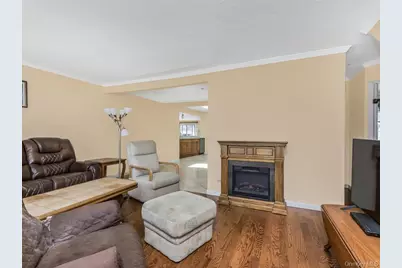 159 Montgomery Avenue, Oceanside, NY 11572 - Photo 4