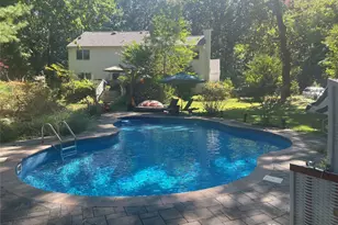 107A Scraggy Hill Rd, Port Jefferson, NY 11777 - Photo 42