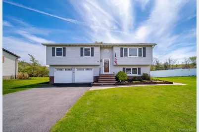 84 Guernsey Drive, New Windsor, NY 12553 - Photo 1